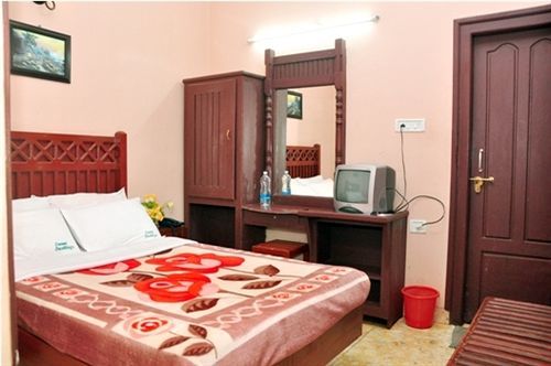 Hotel Fabexpress Luminos Dwelling Ikka Nagar Munnar Zewnętrze zdjęcie